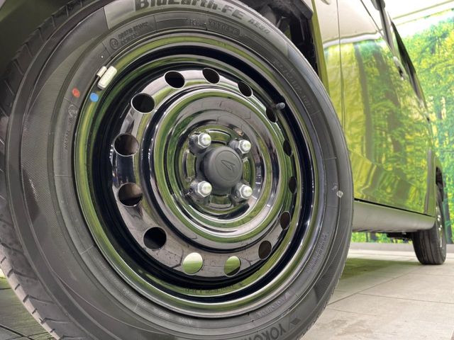 �y����15�C���`�A���~�z�C�[���z�O�ςɃ}�b�`���������A���~�z�C�[���𑕒����Ă���܂��B�e��ЊO�A���~�z�C�[����A�X�^�b�h���X�^�C�����戵�����Ă���܂��B���񂲑��k����������