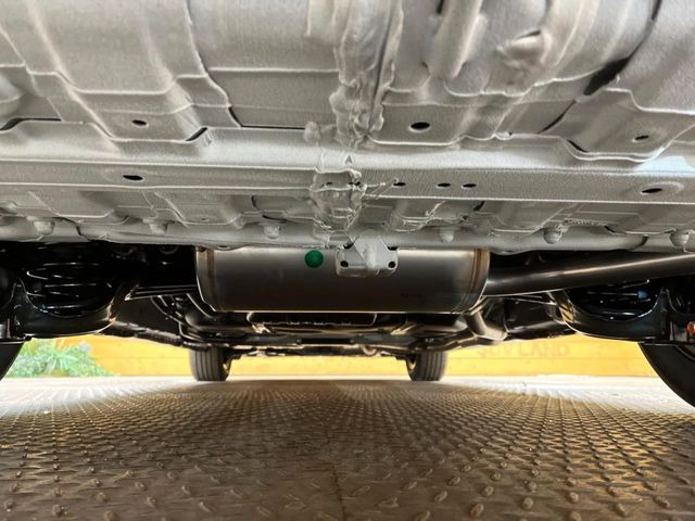 ����肪���ꂢ�Ȃ����ɁA�h�K���H�̎{�H���I�X�X���B�~��n��͂������A���ݕ��ɂ��Z���̕���A��Ń}�����E�E�B���^�[�X�|�[�c���������ɂ��D�]���������Ă���܂��B