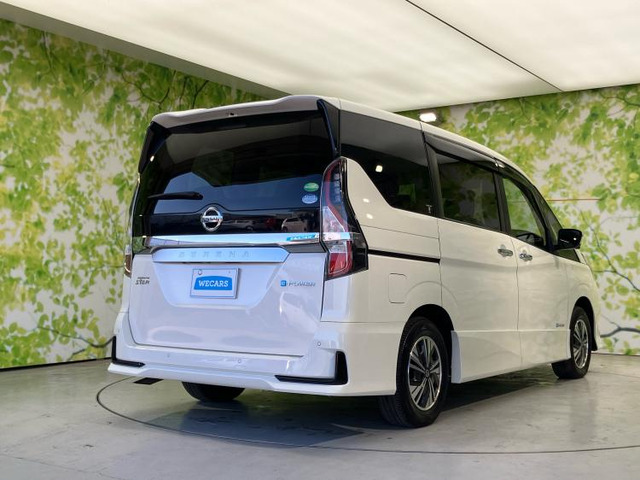 セレナ1.2 e-POWER ハイウェイスターV