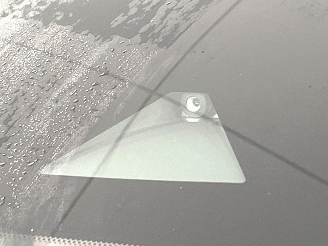 �y�G�}�[�W�F���V�[�u���[�L�z���s���ɑO���̎ԗ�����F�����A�Փ˂������Ȏ��͌x��ƃu���[�L�ŏՓˉ���Ɣ�Q�y�����A�V�X�g�B�����S�Ƀh���C�u�����y���݂��������܂��B