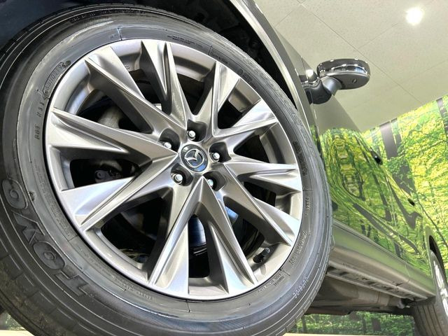 �y����19�C���`�A���~�z�C�[���z�O�ςɃ}�b�`���������A���~�z�C�[���𑕒����Ă���܂��B�e��ЊO�A���~�z�C�[����A�X�^�b�h���X�^�C�����戵�����Ă���܂��B���񂲑��k����������