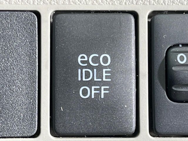 �y�A�C�h�����O�X�g�b�v�z�ԐM����a�؂Œ�Ԃ����ۂɃG���W�����~���A���ʂȔR���̏����}���܂��B�R��������ی�ɂȂ���@�\��G���W���̓u���[�L�𗣂��΍Ďn�����܂��B