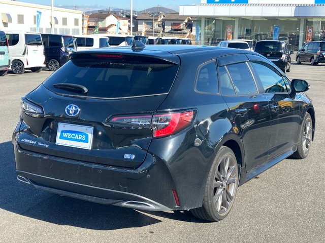 カローラツーリング1.8 ハイブリッド W×B