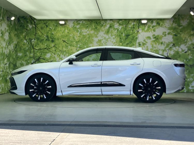 クラウンクロスオーバー2.4 RS アドバンスト E-Four advanced 4WD