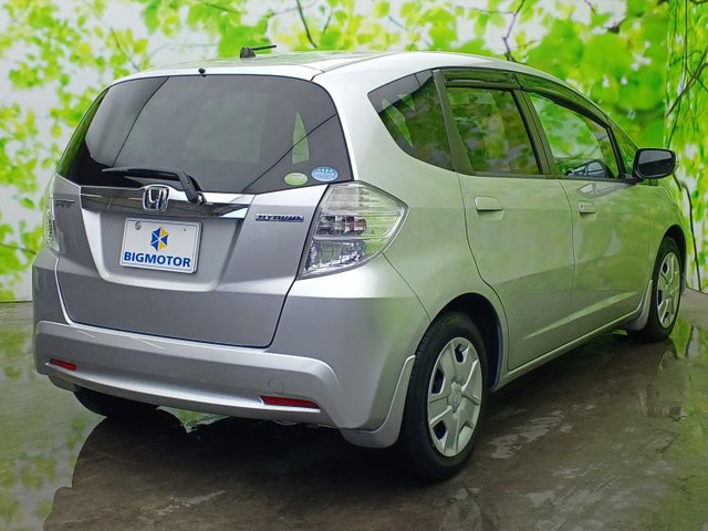 フィットハイブリッド