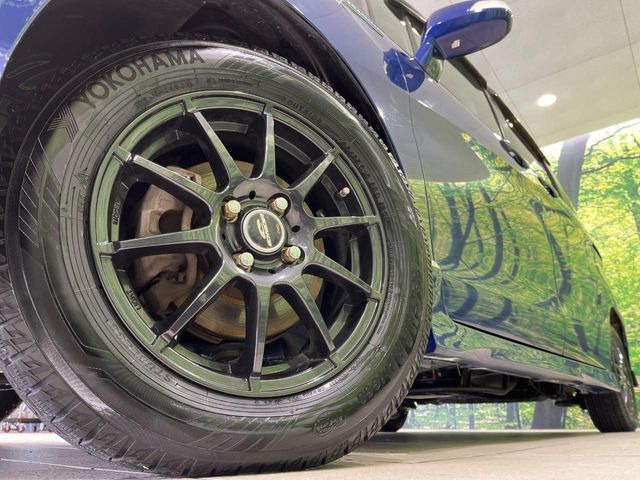 �y15�C���`�A���~�z�C�[���z�O�ςɃ}�b�`�����A���~�z�C�[���𑕒����Ă���܂��B�e��A���~�z�C�[����A�X�^�b�h���X�^�C�����戵�����Ă���܂��B���񂲑��k����������