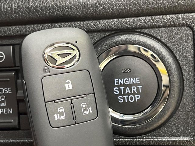 �y�L�[�t���[�V�X�e���z�J�o����|�P�b�g�ɓ��ꂽ�܂܂ł��h�A�̎{���E�������\�ȃX�}�[�g�L�[�𑕔��B�G���W���̃I���E�I�t�����J�M�����o���K�v����������Ƃ��Ă��֗��ł���