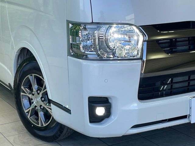 �yLED�w�b�h���C�g�z���V����ԑ��s�����ǍD�Ȏ��E���m�ۂ����S���ĉ^�]�ł��鍂�P�xLED�w�b�h���C�g�𑕔�!�_�����x�������A����d�͂��}�����Ă��܂��B