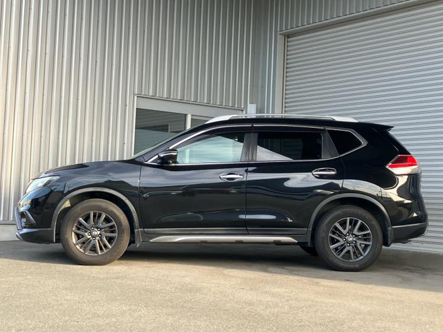 エクストレイル2.0 20X ブラックエクストリーマーX エマージェンシーブレーキパッケージ 4WD