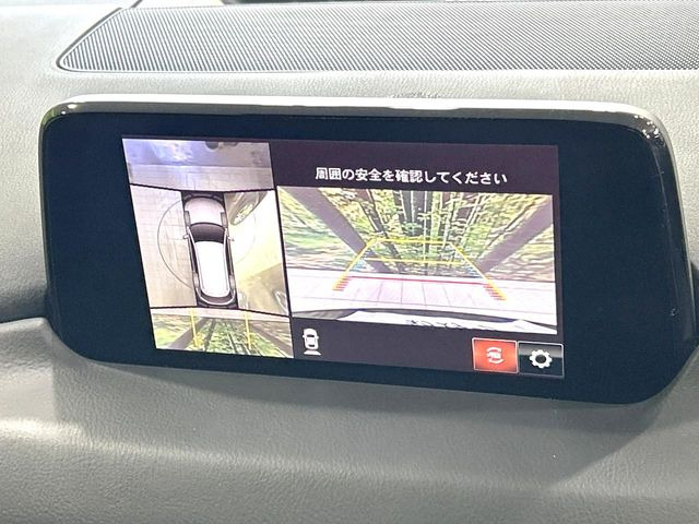 �y360&deg;�r���[���j�^�[�z��p�̃J�����ɂ��A�ォ�猩���낵���悤�Ȏ��_��360�x�N���}�̎��͂��m�F���邱�Ƃ��ł��܂����c�񒓎Ԃ╝�񂹎��Ɋ��􂵂Ă���܂���