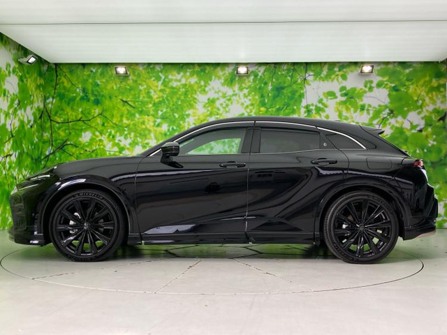 クラウンスポーツ2.5 Z E-Four 4WD