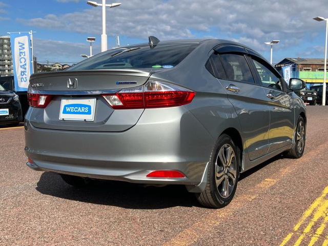 グレイス1.5 ハイブリッド EX