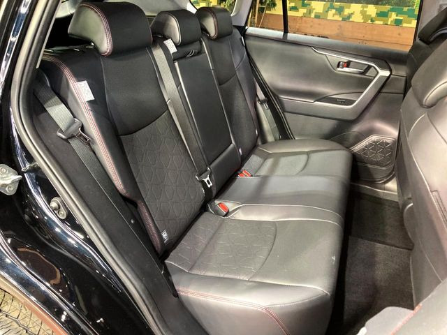 �L�X�Ƃ���2��ڃV�[�g�͋��Z���������A���S�n�����K!�F�B��Ƒ��Ƃ̂��o�����ɂ҂�����ł��B�x�r�[�V�[�g��`���C���h�V�[�g�g�p�������K�ɂ��߂�������������\���ȋ�Ԃ��m�ۂ��Ă��܂��B