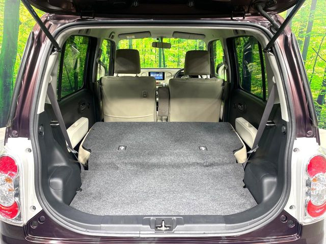 ���i�̂���������ʋ΁A���}���ɏ\���ȉ׎��X�y�[�X���m�ۂ��Ă���܂��B�Z�J���h�V�[�g��|���ƁA�傫�ȉו��̐ύڂ��\�ł���