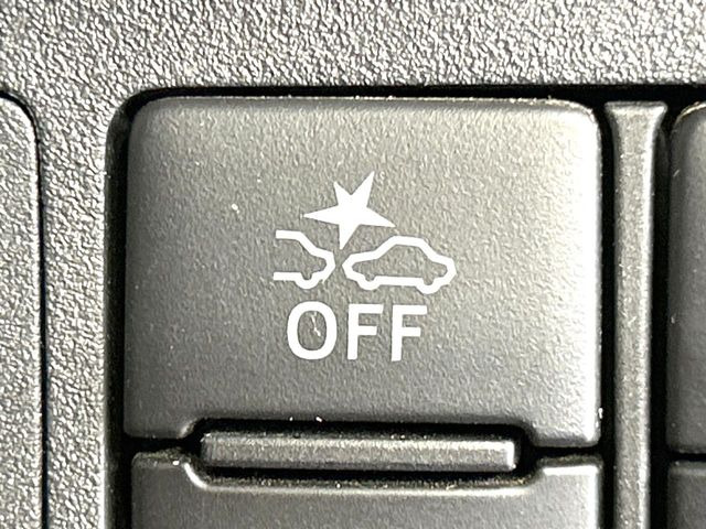 �y�X�}�[�g�A�V�X�g�z���s���ɑO���̎ԗ�����F�����A�Փ˂������Ȏ��͌x��ƃu���[�L�ŏՓˉ���Ɣ�Q�y�����A�V�X�g�B�����S�Ƀh���C�u�����y���݂��������܂��B