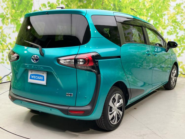 シエンタハイブリッド 1.5 G クエロ