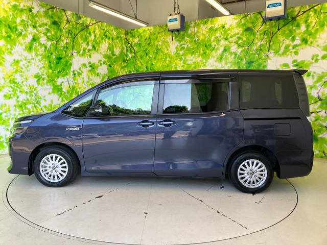 ヴォクシー1.8 ハイブリッド V