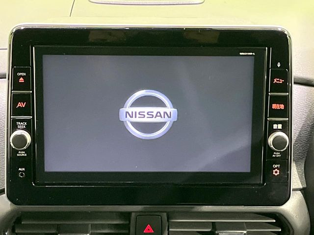 �y�����i�r�z�l�C�̏����i�r�𑕔����Ă���܂��B�i�r�̎g���₷���͂������A�I�[�f�B�I�@�\���[��!�L�����v�◷�s�͂������A�ʋ΂┃�����ȂǕ��i�̃h���C�u���y�����Ȃ�͂���