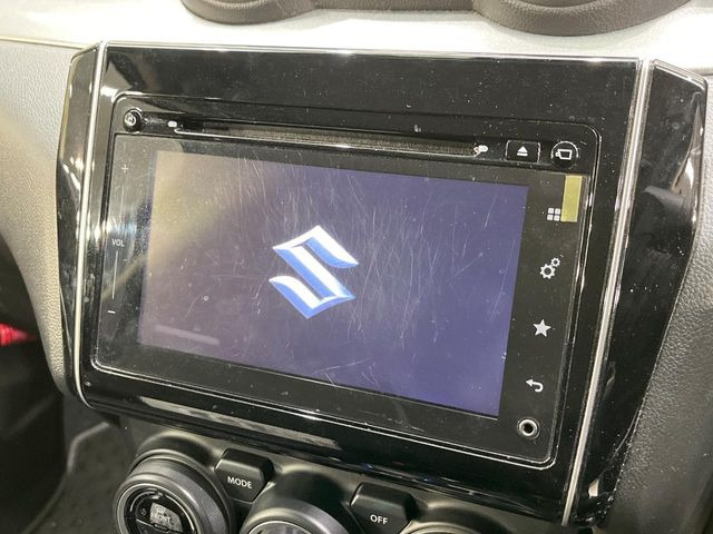 �y�����i�r�z�l�C�̏����i�r�𑕔����Ă���܂��B�i�r�̎g���₷���͂������A�I�[�f�B�I�@�\���[��!�L�����v�◷�s�͂������A�ʋ΂┃�����ȂǕ��i�̃h���C�u���y�����Ȃ�͂���