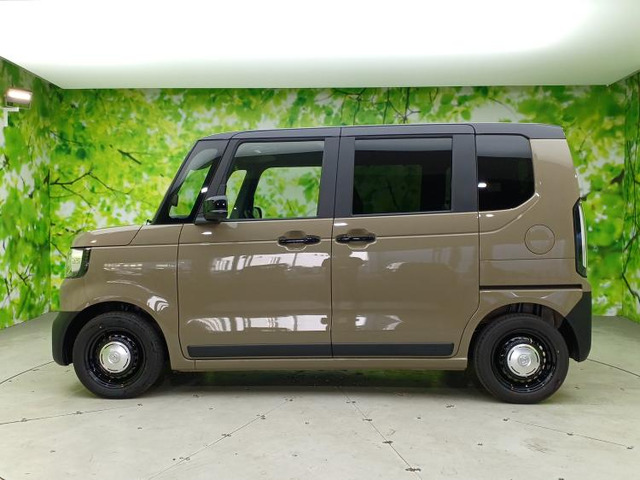 N-BOXジョイ 2トーン