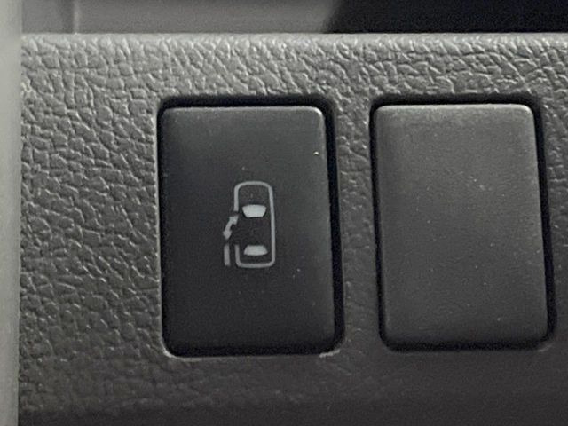 �y�p���[�X���C�h�h�A�z�X�}�[�g�L�[��^�]�Ȃ̃X�C�b�`�ŃX���C�h�h�A�̊J���\���d��������͂����ăh�A���J����K�v�������A���������q�l�ł��A�d���ו��������Ă��鎞�����N�ɊJ���߂ł��܂���