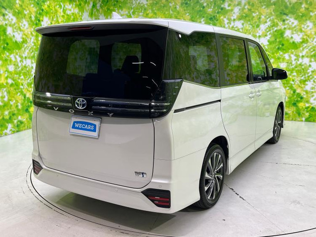 ヴォクシー1.8 ハイブリッド S-Z