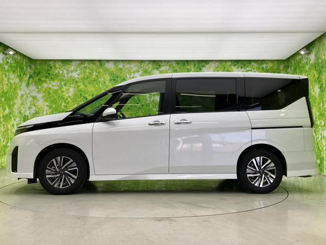 セレナ1.4 e-POWER ハイウェイスターV