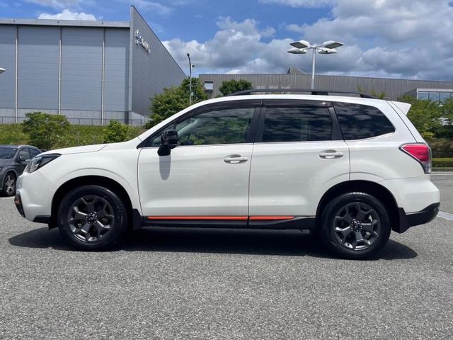 フォレスター2.0 エックスブレイク 4WD