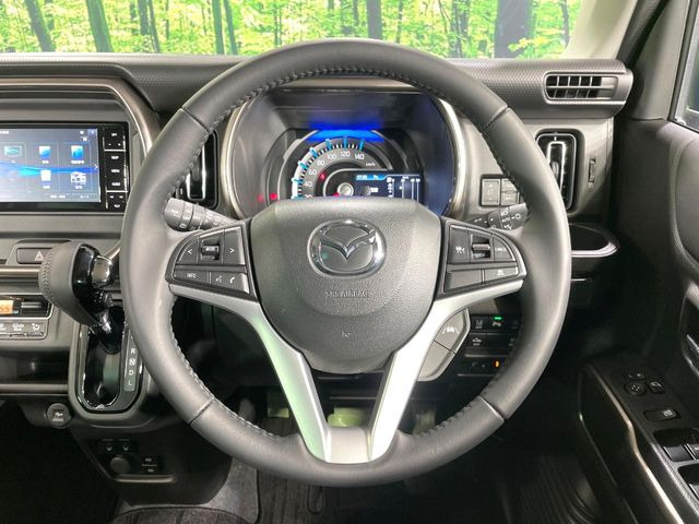 �y�����v�����X�e�A�����O�z�㎿�Ȋv���g�p���邱�ƂŁA��ɂ����������݂ƂĂ��^�]���₷���n���h���ł���