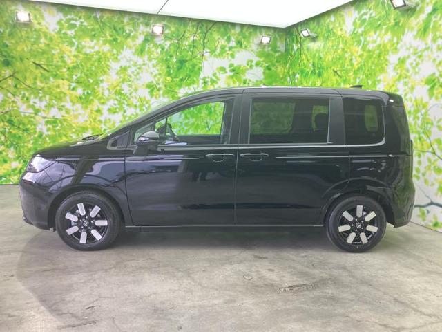 フリード1.5 e:HEV エアー EX