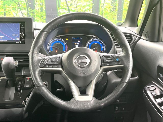 �y�����v�����X�e�A�����O�z�㎿�Ȋv���g�p���邱�ƂŁA��ɂ����������݂ƂĂ��^�]���₷���n���h���ł���