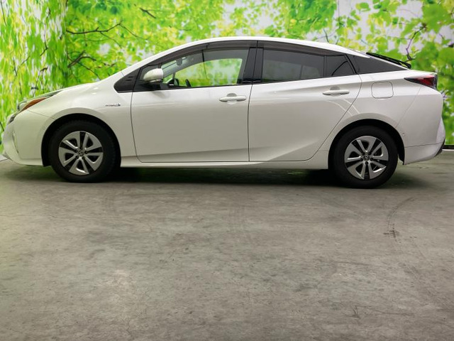 プリウス1.8 S セーフティ プラス