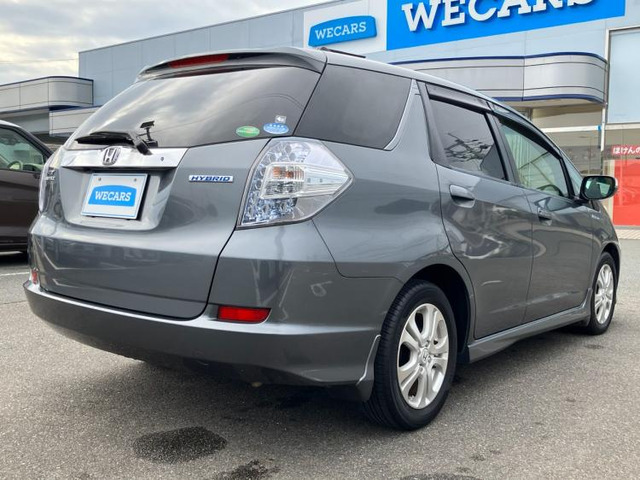 フィットシャトルハイブリッド1.3 スマートセレクション ファインライン