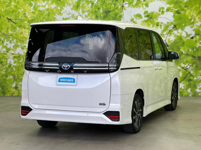 ヴォクシー1.8 ハイブリッド S-Z