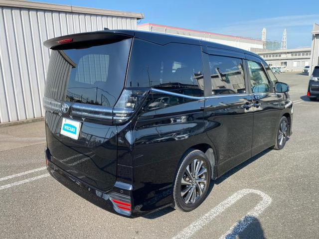 ヴォクシー2.0 S-Z