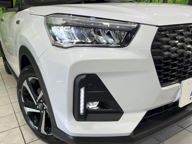 �yLED�w�b�h���C�g�z���V����ԑ��s�����ǍD�Ȏ��E���m�ۂ����S���ĉ^�]�ł��鍂�P�xLED�w�b�h���C�g�𑕔�!�_�����x�������A����d�͂��}�����Ă��܂��B