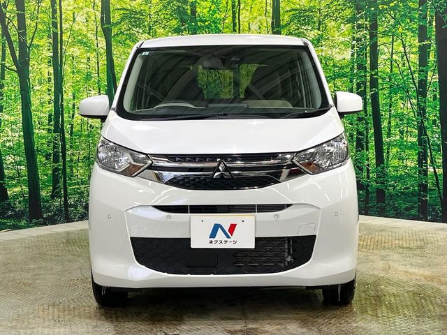 ��D�]�𒸂��Ă���܂��{�f�B�R�[�g���D�]��t���B�������x�̃K���X�疌�ŝ����͂������A�㎿�ȃc���E����������B���O����_���J�����؂Ȉ��Ԃ�ی삵�A�F�����E�򉻂�h�~�B