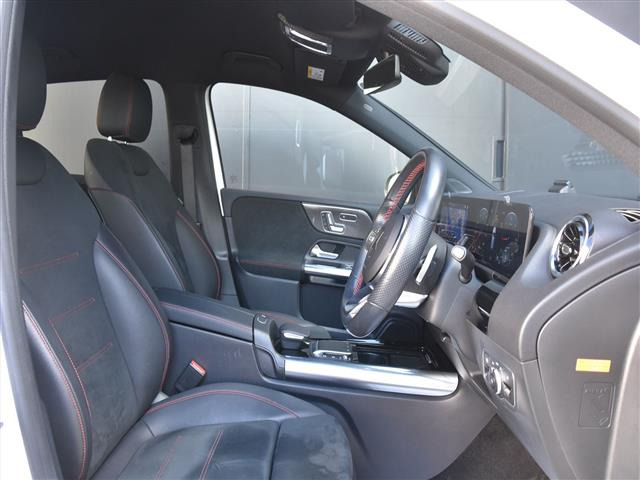 BクラスB200d AMGライン