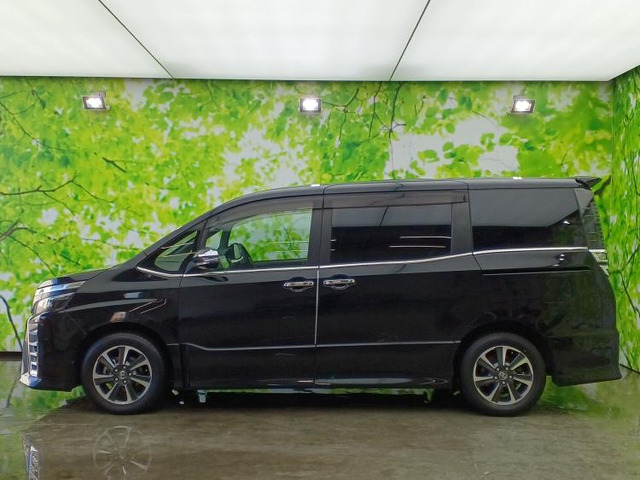 ヴォクシー2.0 ZS 煌