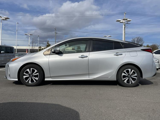 プリウス1.8 S セーフティ プラスII