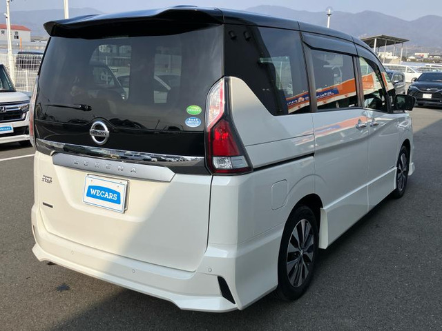 セレナ2.0 ハイウェイスター VセレクションII