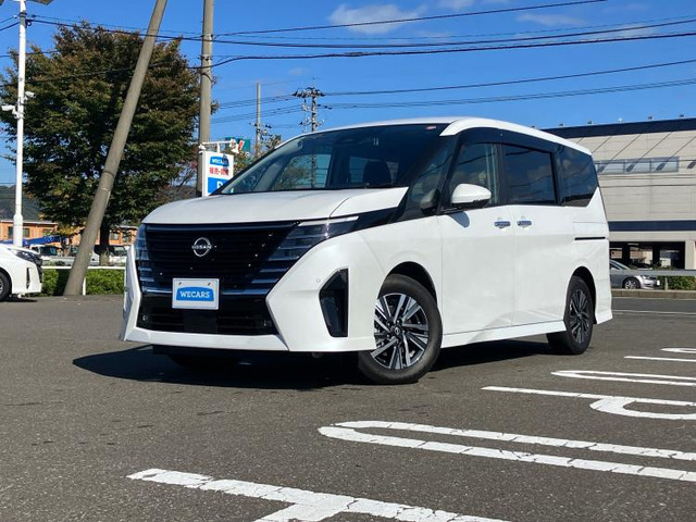 セレナ1.4 e-POWER ハイウェイスターV