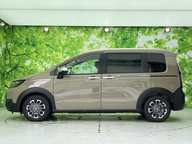 フリード1.5 クロスター