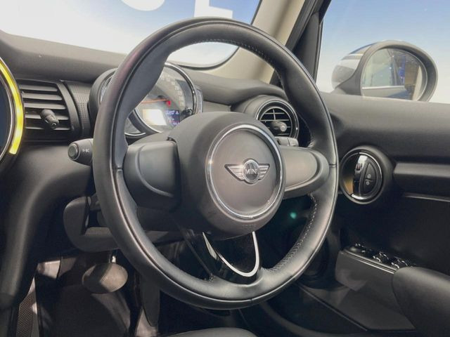 ���n���h�����̃X�������Ȃ��A���ꂢ�ȏ�Ԃ��ێ����Ă���܂��B�e�X�C�b�`���̓�����m�F�ς݂ł��B