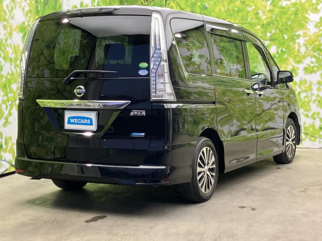 セレナ2.0 ハイウェイスター Vセレクション+Safety S-HYBRID