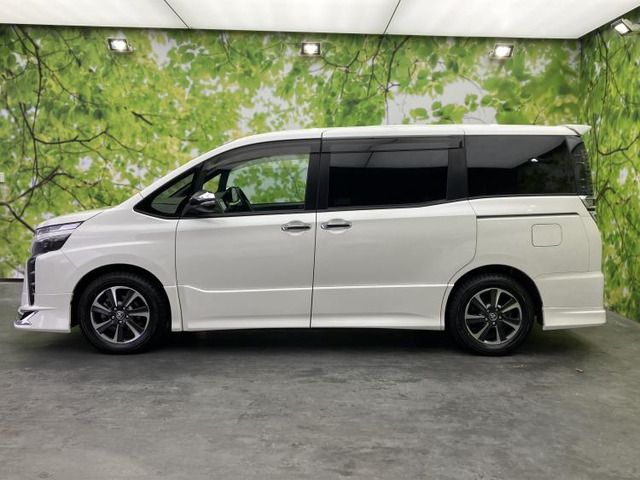 ヴォクシー2.0 ZS 煌III