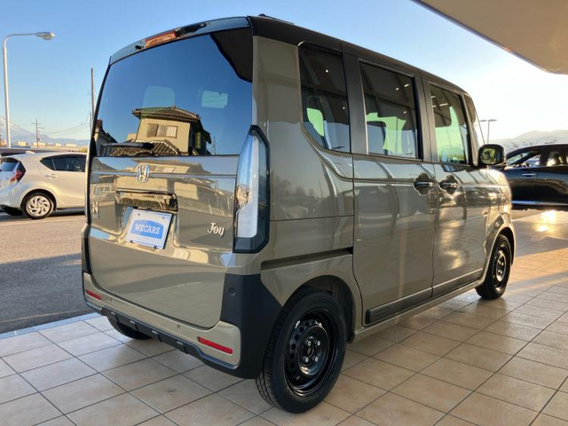 N-BOXジョイ 2トーン