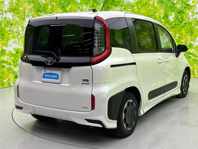 シエンタハイブリッド 1.5 Z E-Four 4WD