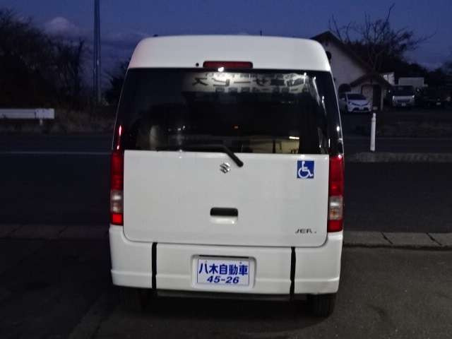 エブリイウィズ 車いす移動車 補助シート付 電動固定式 4WD