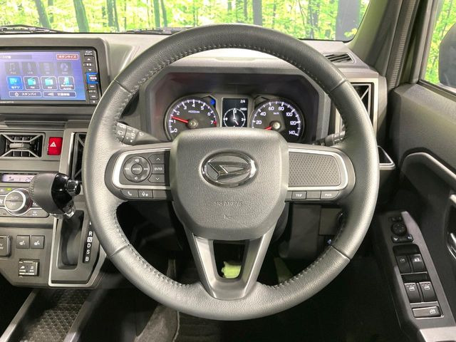 �y�����v�����X�e�A�����O�z�㎿�Ȋv���g�p���邱�ƂŁA��ɂ����������݂ƂĂ��^�]���₷���n���h���ł���